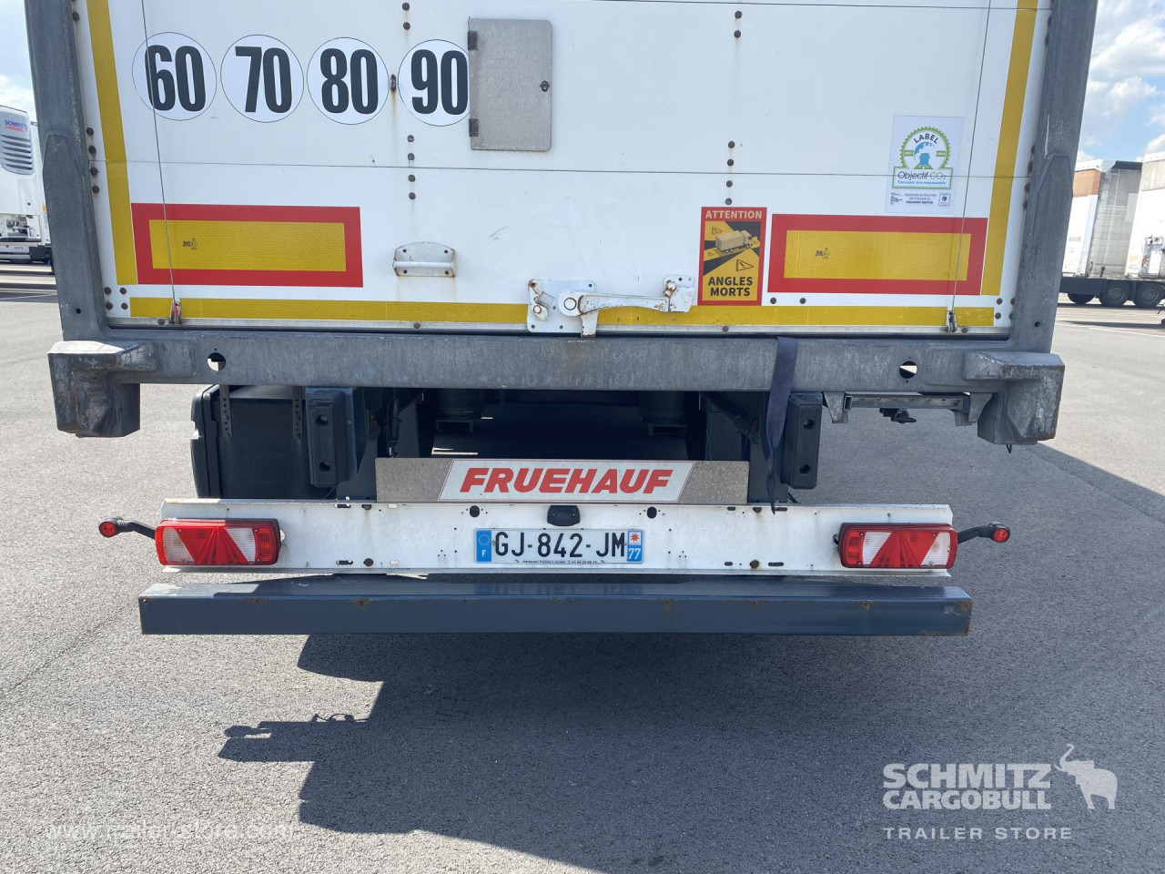 FRUEHAUF Dryfreight Standard Roller shutter door - Semireboque furgão: foto 2 FRUEHAUF Dryfreight Standard Roller shutter door - Semireboque furgão: foto 2