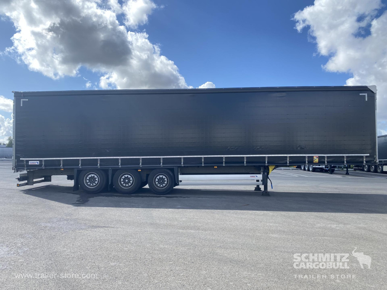 SCHMITZ Curtainsider Standard - Semi-reboque de lona: foto 5 SCHMITZ Curtainsider Standard - Semi-reboque de lona: foto 5