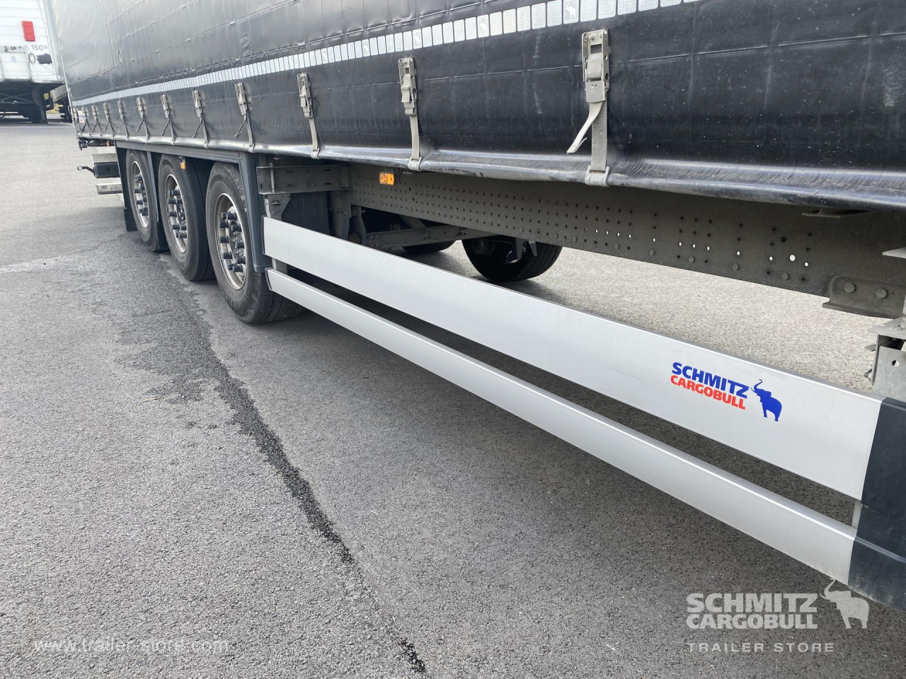 SCHMITZ Curtainsider Standard - Semi-reboque de lona: foto 3 SCHMITZ Curtainsider Standard - Semi-reboque de lona: foto 3
