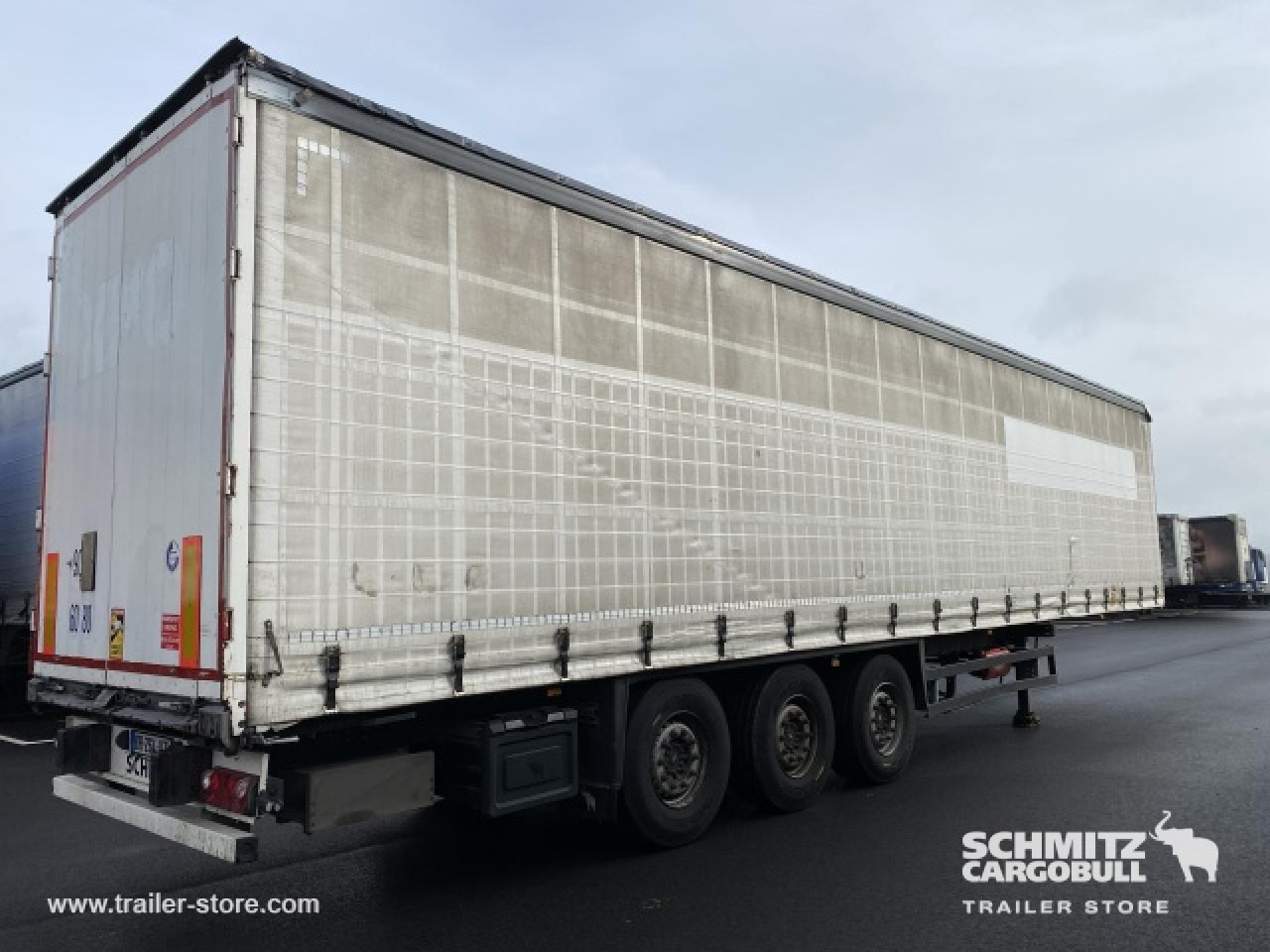 SCHMITZ Curtainsider Standard - Semi-reboque de lona: foto 5 SCHMITZ Curtainsider Standard - Semi-reboque de lona: foto 5