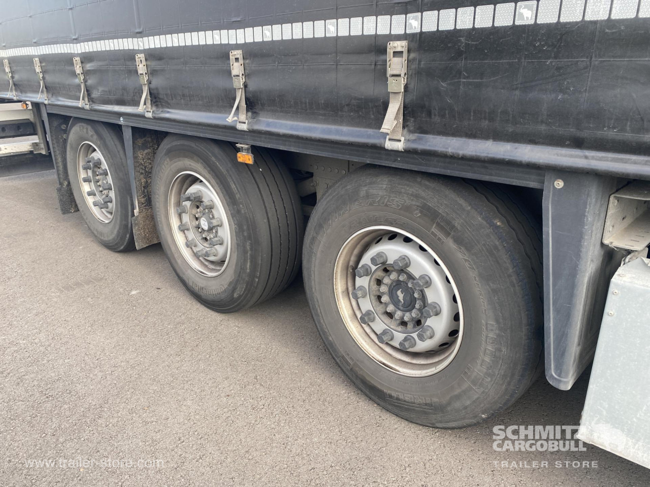 SCHMITZ Curtainsider Standard - Semi-reboque de lona: foto 3 SCHMITZ Curtainsider Standard - Semi-reboque de lona: foto 3