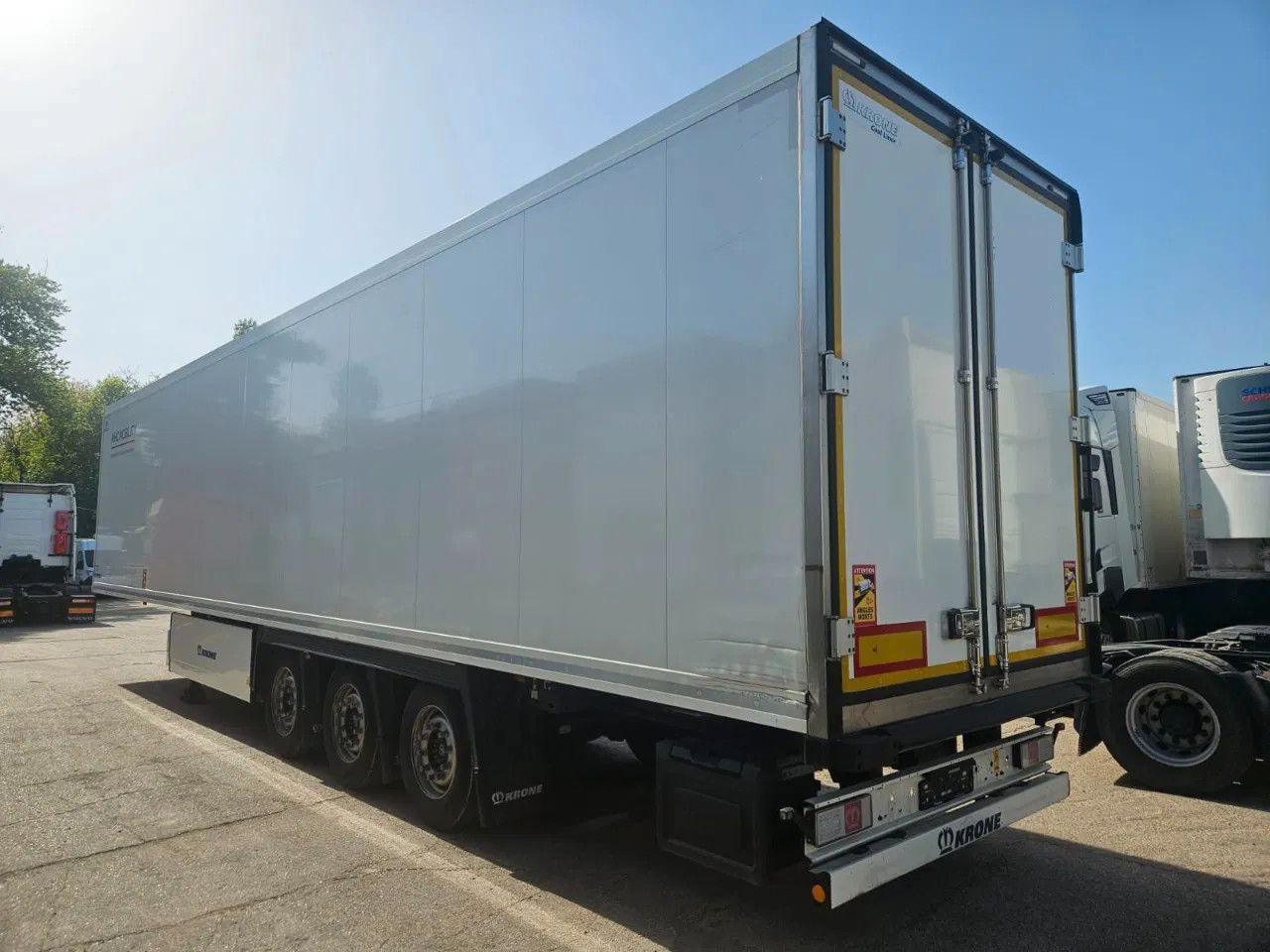 Krone SDR 27eL4-S - Frigo ThermoKing SLX300 - Lifting - Semireboque frigorífico: foto 4 Krone SDR 27eL4-S - Frigo ThermoKing SLX300 - Lifting - Semireboque frigorífico: foto 4
