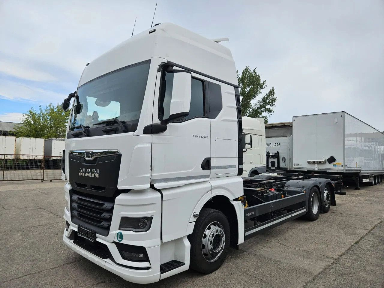 MAN TGX 26.470 XXL BDF 6x2 2 units, NAVI, Lift Axle - Caminhão transportador de contêineres/ Caixa móvel: foto 1 MAN TGX 26.470 XXL BDF 6x2 2 units, NAVI, Lift Axle - Caminhão transportador de contêineres/ Caixa móvel: foto 1