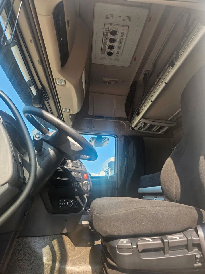 DAF XF 480 SSC-Standard-StandKlima-6 Units - Tractor: foto 5 DAF XF 480 SSC-Standard-StandKlima-6 Units - Tractor: foto 5
