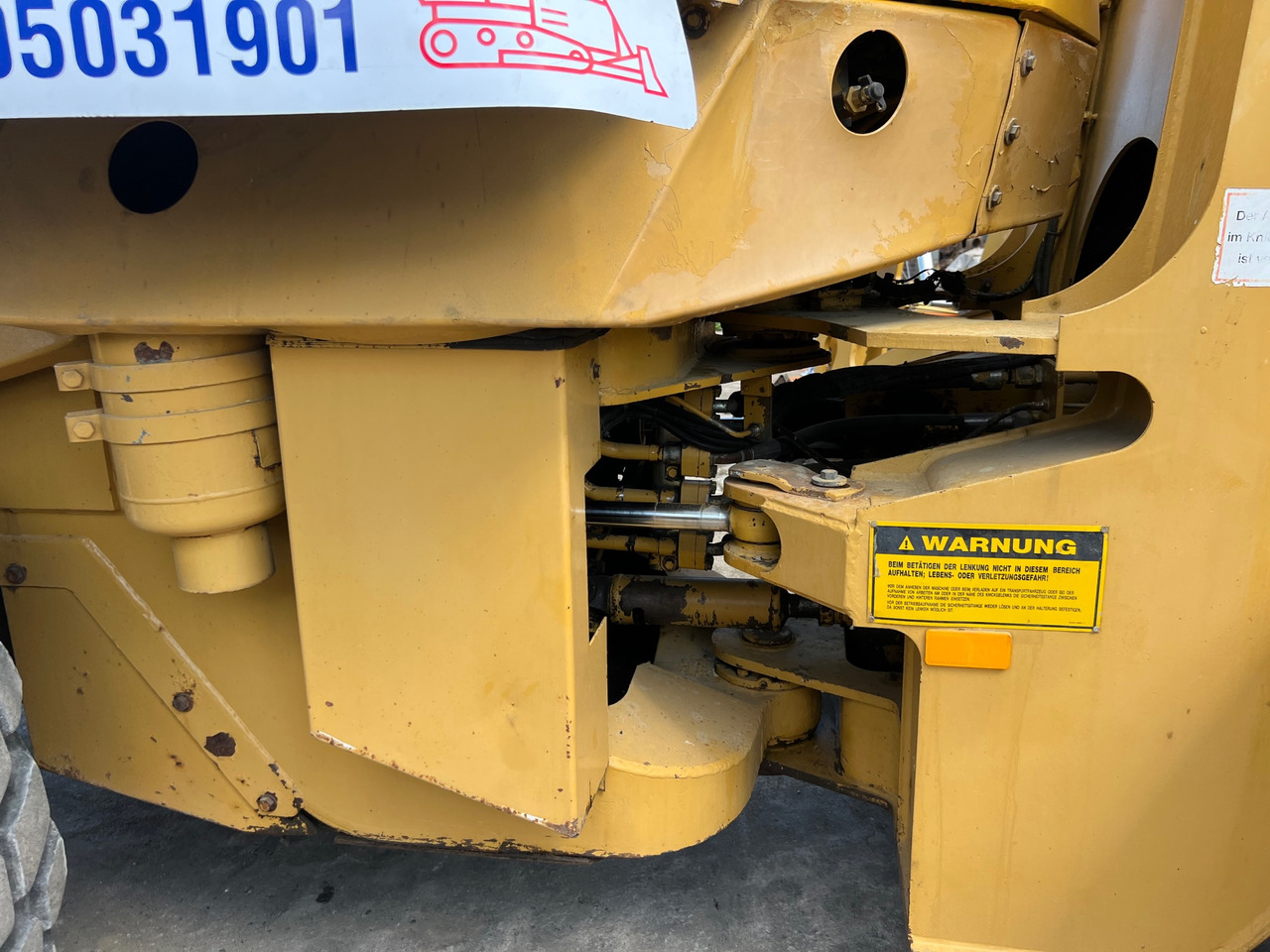 Máquina de construção CATERPILLAR 926E: foto 5
