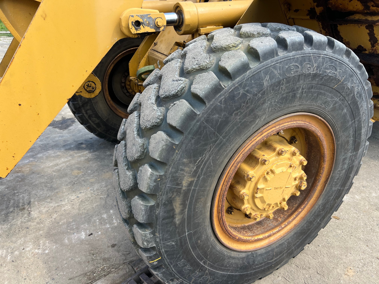 Máquina de construção CATERPILLAR 926E: foto 8