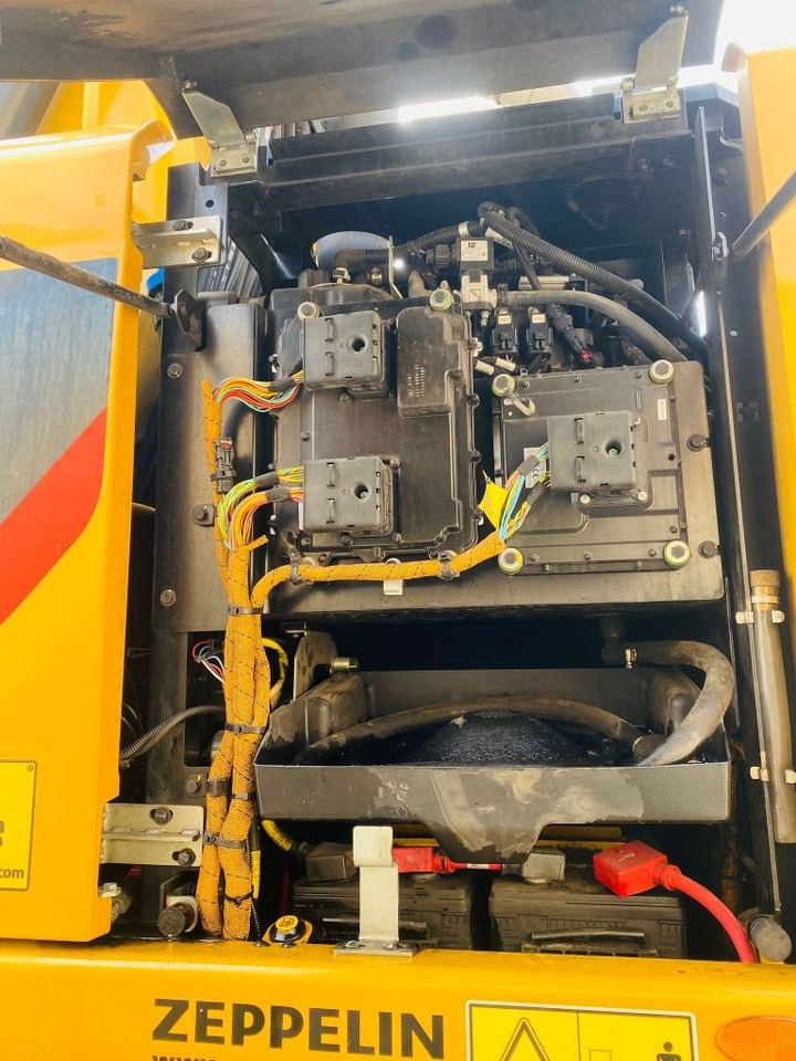 Manipulador de material CAT mh3024: foto 9