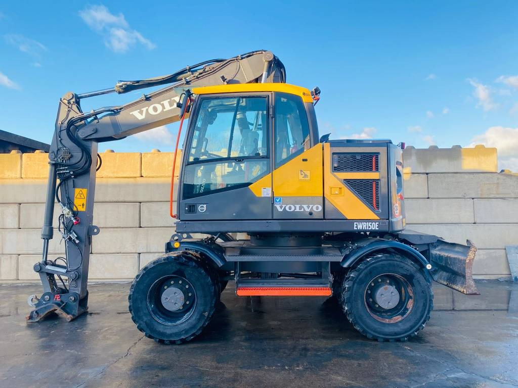 Volvo EWR 150 E - Escavadeira de rodas: foto 1 Volvo EWR 150 E - Escavadeira de rodas: foto 1