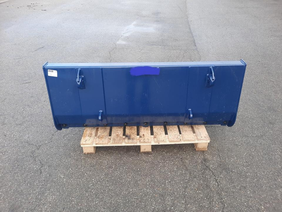 Dunggabel Mistgabel Forke Frontladergabel Euroaufnahme Fendt - Equipamento para silagem: foto 3 Dunggabel Mistgabel Forke Frontladergabel Euroaufnahme Fendt - Equipamento para silagem: foto 3