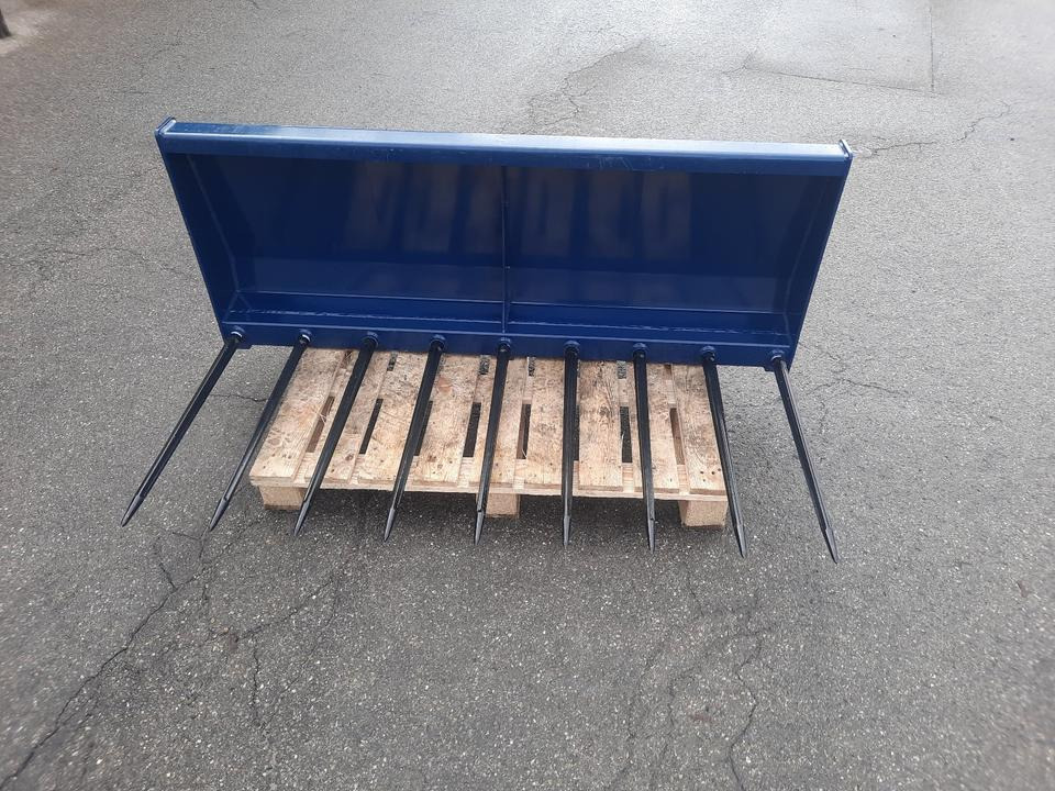 Dunggabel Mistgabel Forke Frontladergabel Euroaufnahme Fendt - Equipamento para silagem: foto 1 Dunggabel Mistgabel Forke Frontladergabel Euroaufnahme Fendt - Equipamento para silagem: foto 1