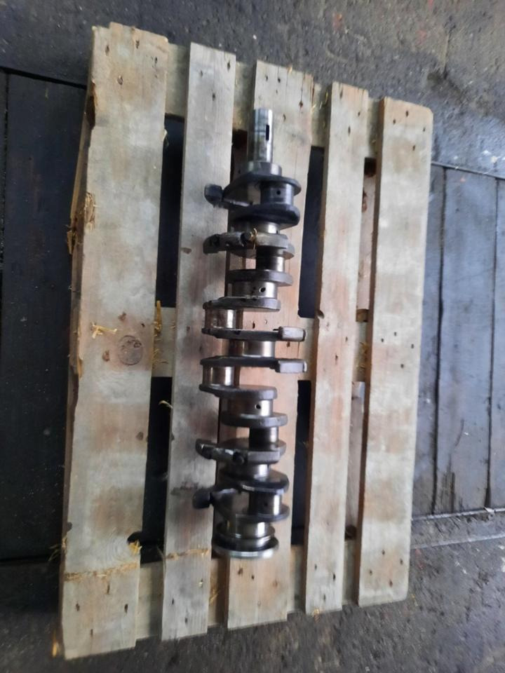 Unimog MB trac Kurbelwelle OM 352 Mercedes Benz - Cambota de Máquina agrícola: foto 4 Unimog MB trac Kurbelwelle OM 352 Mercedes Benz - Cambota de Máquina agrícola: foto 4