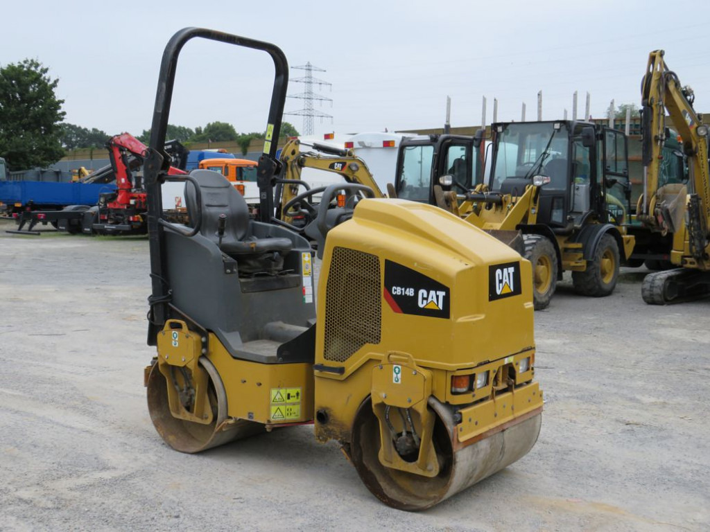 CATERPILLAR Tandem-Vibrationswalze CB14 B Baumaschine - Rolo: foto 2 CATERPILLAR Tandem-Vibrationswalze CB14 B Baumaschine - Rolo: foto 2
