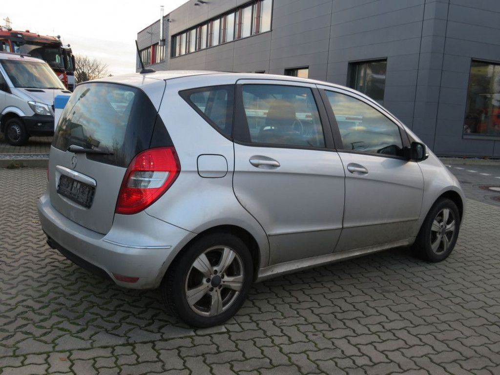 Mercedes-Benz A-Klasse 200 Avantgarde PKW - Caminhão: foto 4 Mercedes-Benz A-Klasse 200 Avantgarde PKW - Caminhão: foto 4