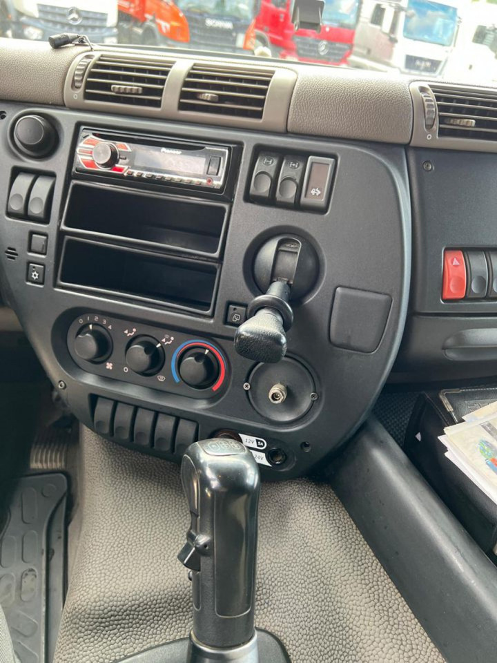 Caminhão basculante DAF TRUCKS (NL) CF 85 410 4-Achs Kipper Meiller Bordmatik: foto 9 Caminhão basculante DAF TRUCKS (NL) CF 85 410 4-Achs Kipper Meiller Bordmatik: foto 9