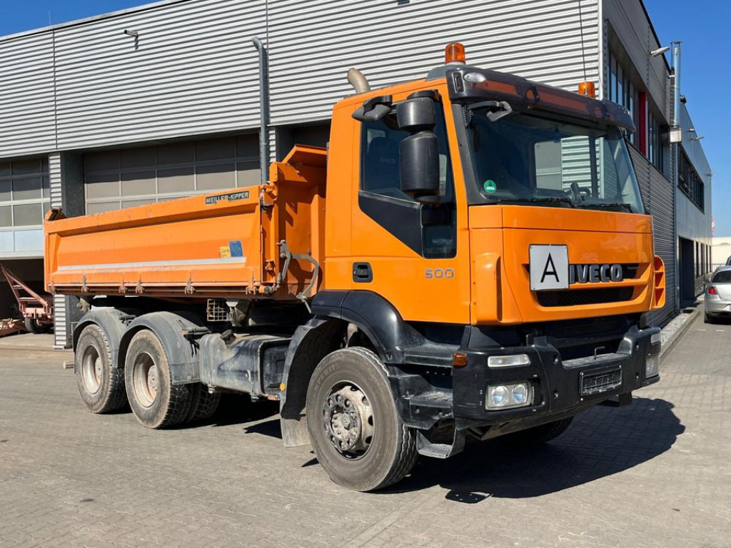 IVECO-MAGIRUS TRACKER AD260T50 6x4 3-Achs Kipper Schalter, Blatt - Caminhão basculante: foto 5 IVECO-MAGIRUS TRACKER AD260T50 6x4 3-Achs Kipper Schalter, Blatt - Caminhão basculante: foto 5