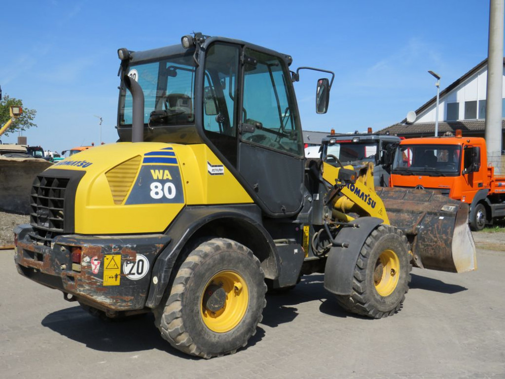 KOMATSU HANOMAG Radlader WA 80 - 6 Radlader - Carregadeira de rodas: foto 4 KOMATSU HANOMAG Radlader WA 80 - 6 Radlader - Carregadeira de rodas: foto 4