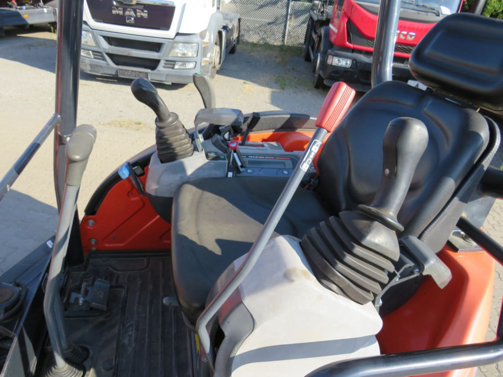 KUBOTA Minibagger U 20 - 3 Minibagger Kurzheck - Mini escavadeira: foto 5 KUBOTA Minibagger U 20 - 3 Minibagger Kurzheck - Mini escavadeira: foto 5