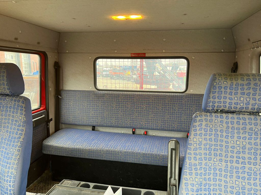 Camião de caixa aberta/ Plataforma, Caminhão grua MAN LE 12.225 LC Pritsche Heckkran 6 Zylinder Doka Topzust: foto 7