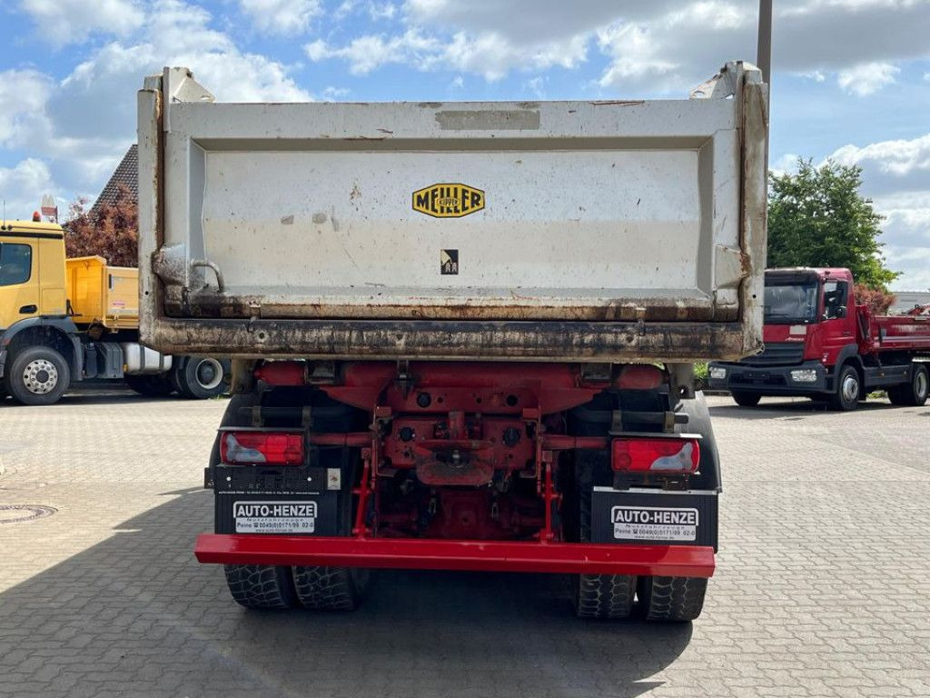 MAN TG-S 26.440 6x4 BB 3-Achs Kipper MeillerSchalter MAN TG-S 26.440 6x4 BB 3-Achs Kipper MeillerSchalter - Caminhão basculante: foto 4 MAN TG-S 26.440 6x4 BB 3-Achs Kipper MeillerSchalter MAN TG-S 26.440 6x4 BB 3-Achs Kipper MeillerSchalter - Caminhão basculante: foto 4