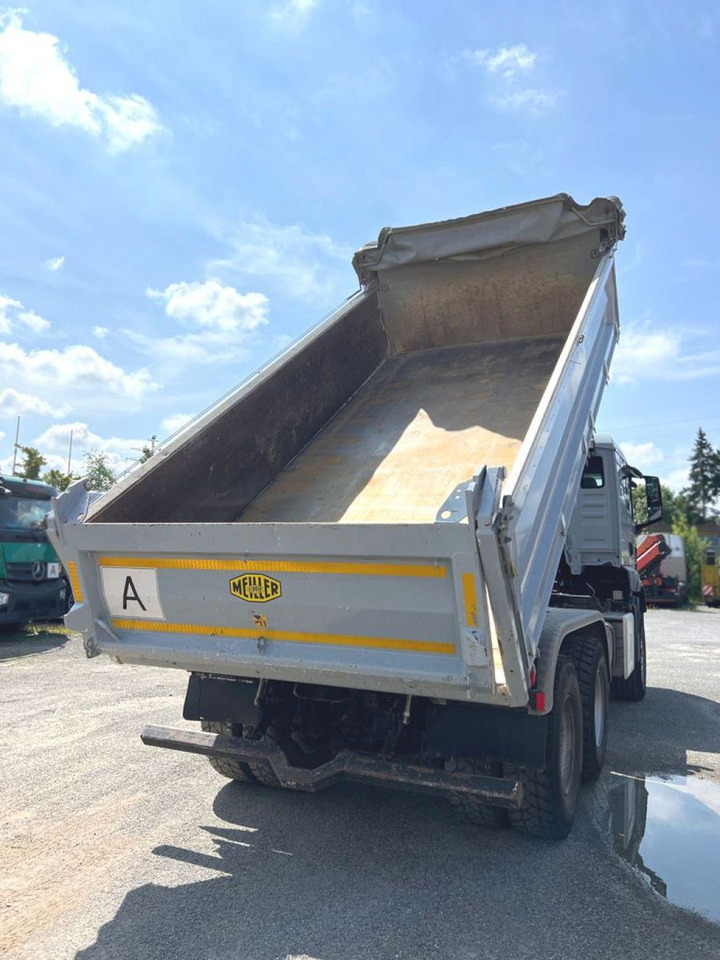 MAN TG-S 26.510 6x4 BB 3-Achs Kipper Meiller Bordmat - Caminhão basculante: foto 3 MAN TG-S 26.510 6x4 BB 3-Achs Kipper Meiller Bordmat - Caminhão basculante: foto 3
