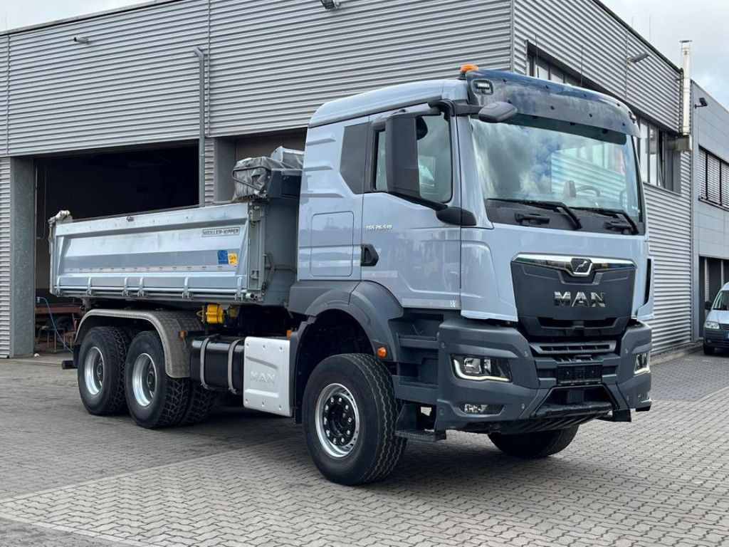 MAN TG-S 26.510 6x4 BB 3-Achs Kipper Meiller Bordmat - Caminhão basculante: foto 2 MAN TG-S 26.510 6x4 BB 3-Achs Kipper Meiller Bordmat - Caminhão basculante: foto 2