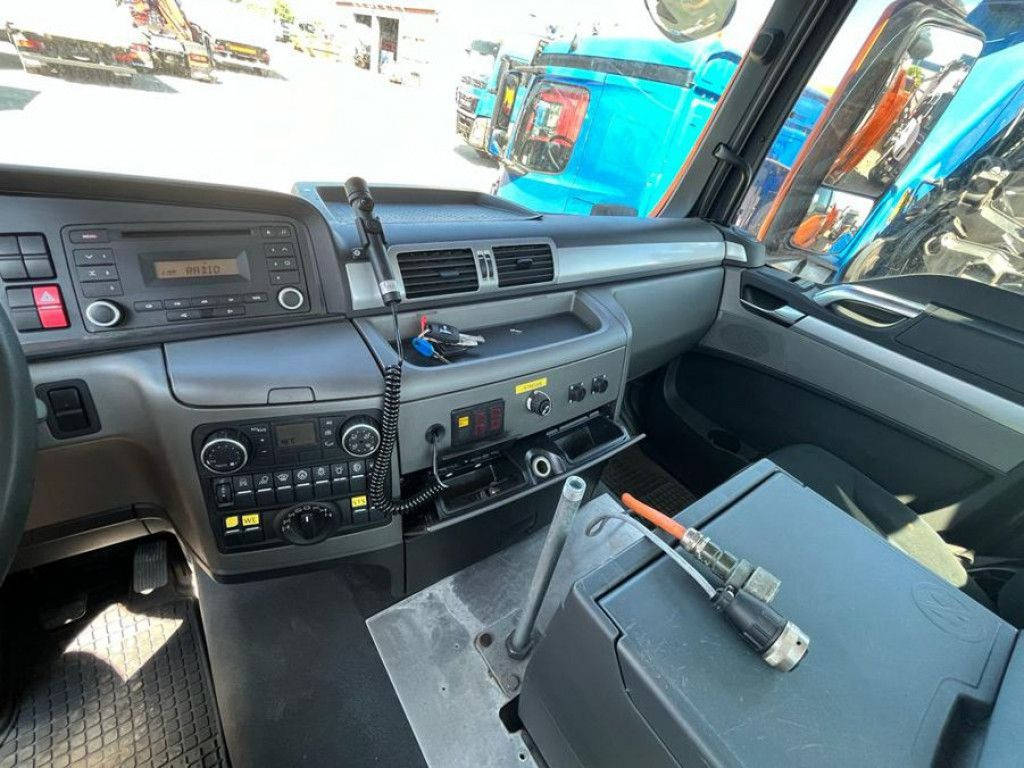 Locação de MAN TG-S 33.440 AK 6x6 3-Achs Allradkipper  MAN TG-S 33.440 AK 6x6 3-Achs Allradkipper: foto 7