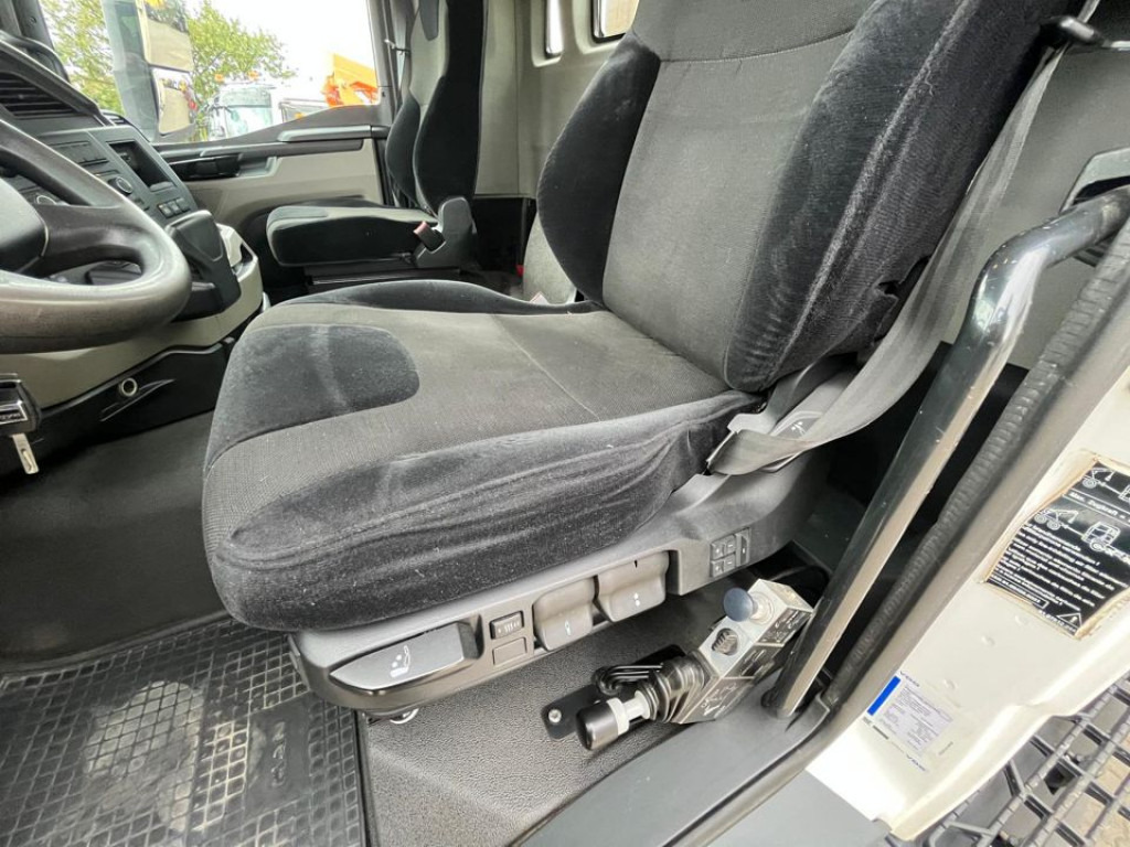 MAN TG-S 37.470 8x4 4-Achs Kipper Meiller Bordmatik - Caminhão basculante: foto 5 MAN TG-S 37.470 8x4 4-Achs Kipper Meiller Bordmatik - Caminhão basculante: foto 5