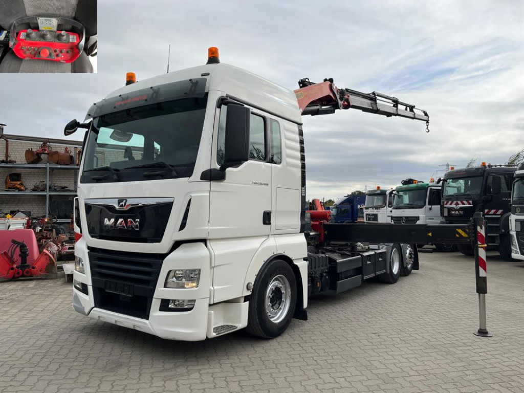 MAN TG-X 26.460 6x2-2 BL Pritsche Kran PK 24.001 Funk Lenk - Camião de caixa aberta/ Plataforma, Caminhão grua: foto 1 MAN TG-X 26.460 6x2-2 BL Pritsche Kran PK 24.001 Funk Lenk - Camião de caixa aberta/ Plataforma, Caminhão grua: foto 1
