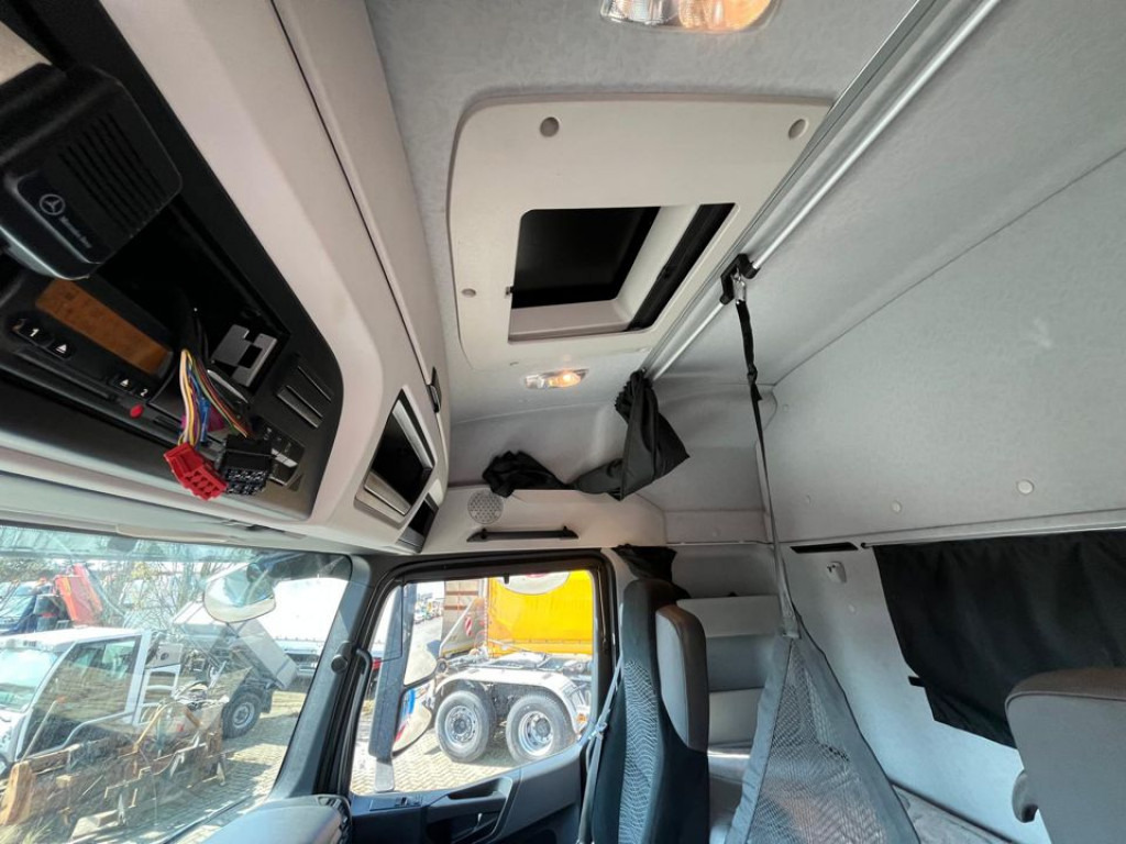 MERCEDES-BENZ Arocs 2545 6x4 HAD Pritsche Heckkran PK 41002 - Camião de caixa aberta/ Plataforma, Caminhão grua: foto 3 MERCEDES-BENZ Arocs 2545 6x4 HAD Pritsche Heckkran PK 41002 - Camião de caixa aberta/ Plataforma, Caminhão grua: foto 3