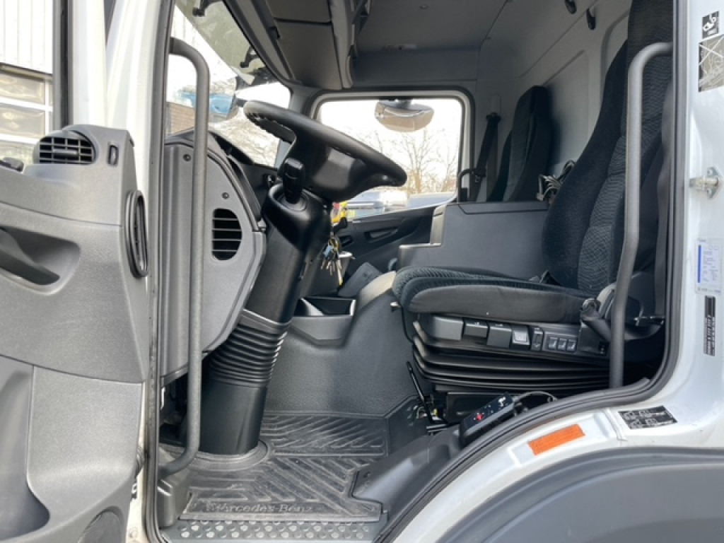 MERCEDES-BENZ Atego 1224 L  Pritsche LBW LBW 1.5to - Caminhão com lona: foto 5 MERCEDES-BENZ Atego 1224 L  Pritsche LBW LBW 1.5to - Caminhão com lona: foto 5