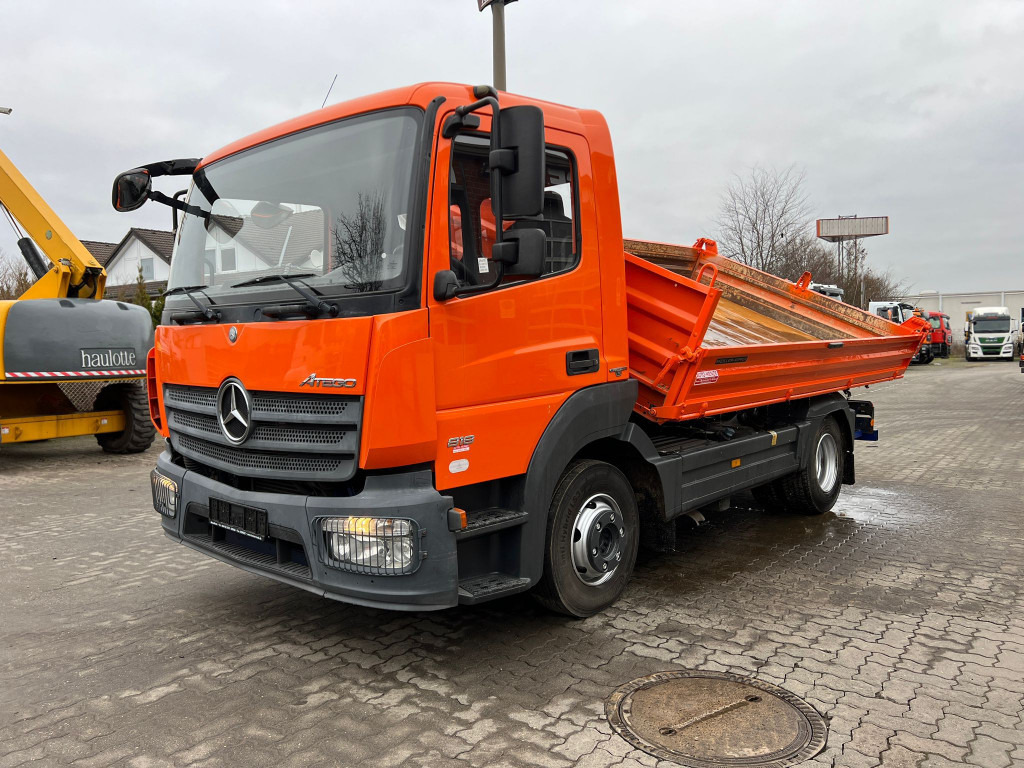 MERCEDES-BENZ Atego 818 K 2-Achs Kipper Schalter - Furgão basculante: foto 1 MERCEDES-BENZ Atego 818 K 2-Achs Kipper Schalter - Furgão basculante: foto 1