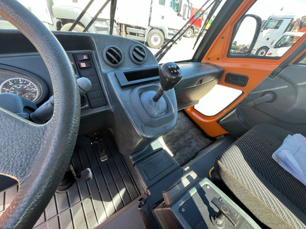 MULTICAR FUMO M30 Saug + Spülwagen - Caminhão limpa fossa: foto 4 MULTICAR FUMO M30 Saug + Spülwagen - Caminhão limpa fossa: foto 4