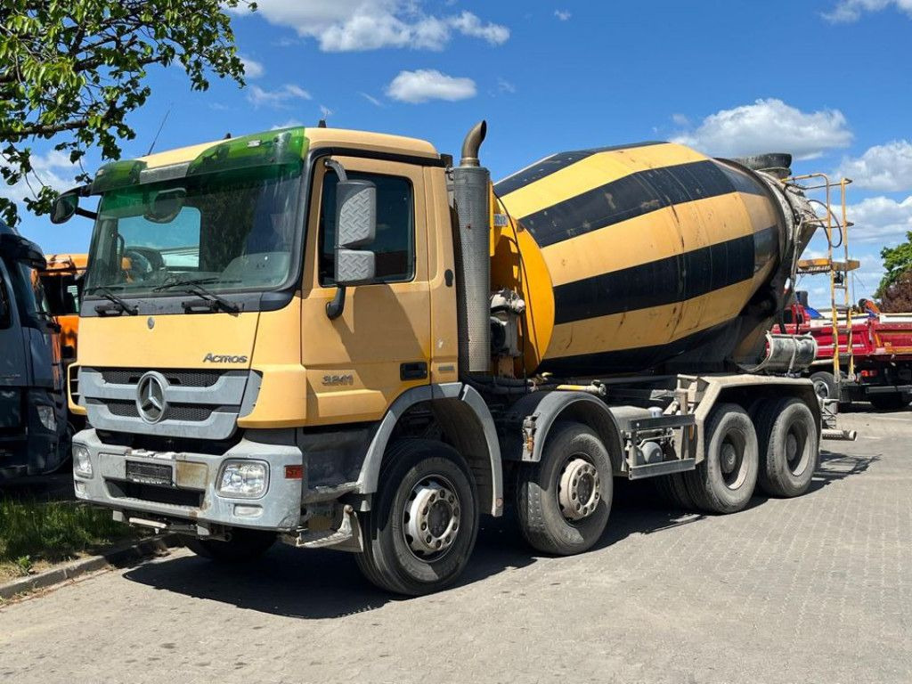 Mercedes-Benz Actros 3241 B 8x4 Betonmischer Liebherr, Deutsc - Caminhão polibenne: foto 1 Mercedes-Benz Actros 3241 B 8x4 Betonmischer Liebherr, Deutsc - Caminhão polibenne: foto 1