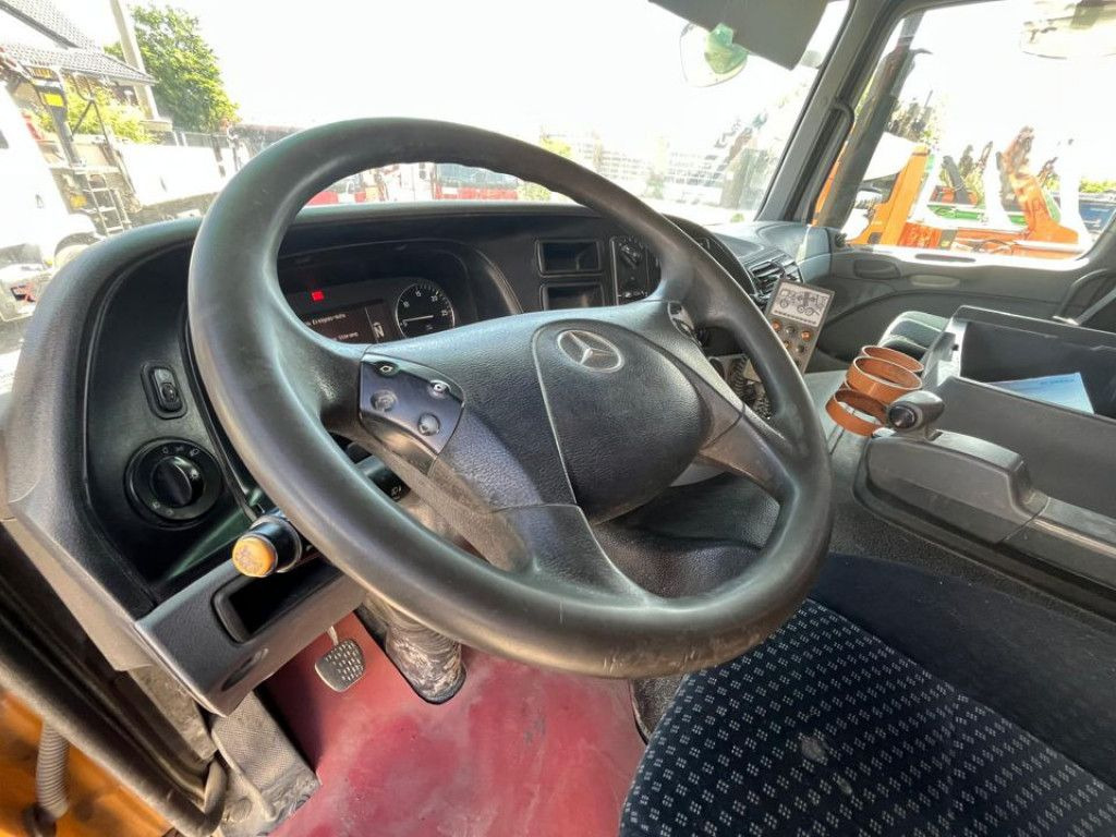 Mercedes-Benz Actros 3241 B 8x4 Betonmischer Liebherr, Deutsc - Caminhão polibenne: foto 5 Mercedes-Benz Actros 3241 B 8x4 Betonmischer Liebherr, Deutsc - Caminhão polibenne: foto 5
