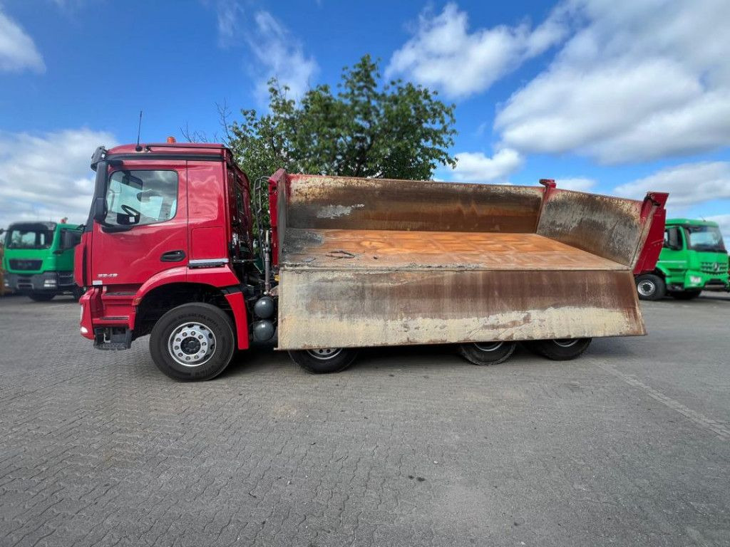Mercedes-Benz Arocs 3243 8x4 4-Achs Kipper Bordmatik - Caminhão basculante: foto 5 Mercedes-Benz Arocs 3243 8x4 4-Achs Kipper Bordmatik - Caminhão basculante: foto 5