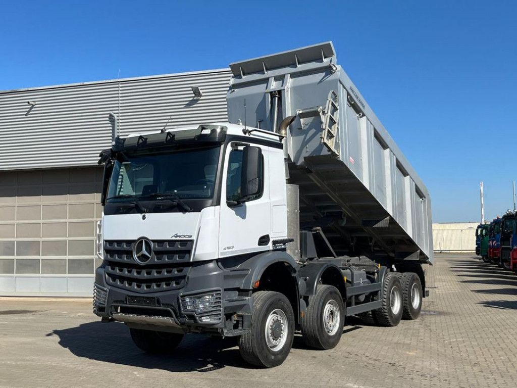 Mercedes-Benz Arocs 4153 8x6 4 Achs Muldenkipper Meiller - Caminhão basculante: foto 1 Mercedes-Benz Arocs 4153 8x6 4 Achs Muldenkipper Meiller - Caminhão basculante: foto 1