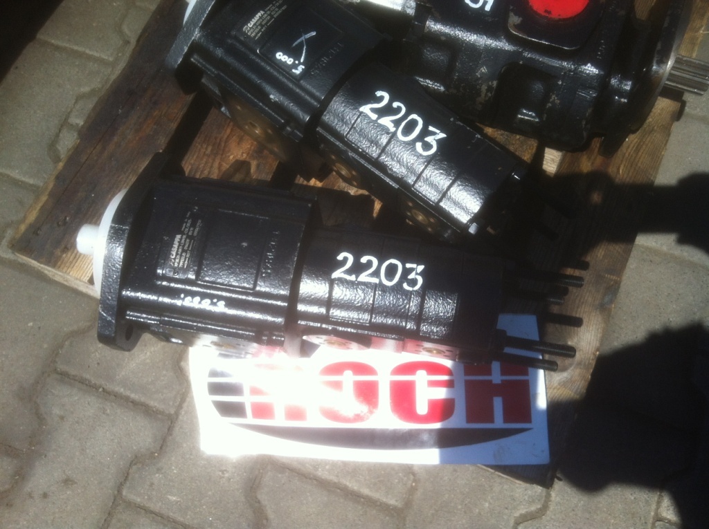 CASAPPA KP30.31-A8K9-LBM/BL-CSL/20.25-799133JD0000671931 + 13120770 - Bomba hidráulica de Máquina de construção: foto 1 CASAPPA KP30.31-A8K9-LBM/BL-CSL/20.25-799133JD0000671931 + 13120770 - Bomba hidráulica de Máquina de construção: foto 1
