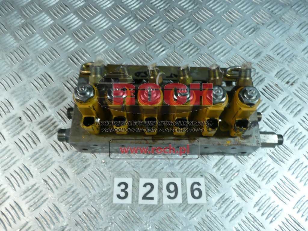 CATERPILLAR 185-0465 - 6 SEKCYJNY + SKY5P-12-D - Válvula hidráulica: foto 2 CATERPILLAR 185-0465 - 6 SEKCYJNY + SKY5P-12-D - Válvula hidráulica: foto 2