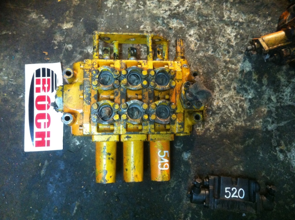 KRACHT 32 5255 5229+ 5279+ 5220 - 3 SEKCYJNY - Válvula hidráulica de Máquina de construção: foto 1 KRACHT 32 5255 5229+ 5279+ 5220 - 3 SEKCYJNY - Válvula hidráulica de Máquina de construção: foto 1