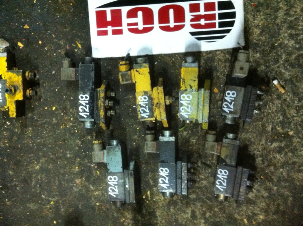 KRACHT WL4 S14Z 04 XP2 EK3 Z010 - 1 SEKCYJNY + KOŚĆ + CEWKA 5/44141 GABY035F43R01 24V 1,2A - Válvula hidráulica de Máquina de construção: foto 1 KRACHT WL4 S14Z 04 XP2 EK3 Z010 - 1 SEKCYJNY + KOŚĆ + CEWKA 5/44141 GABY035F43R01 24V 1,2A - Válvula hidráulica de Máquina de construção: foto 1