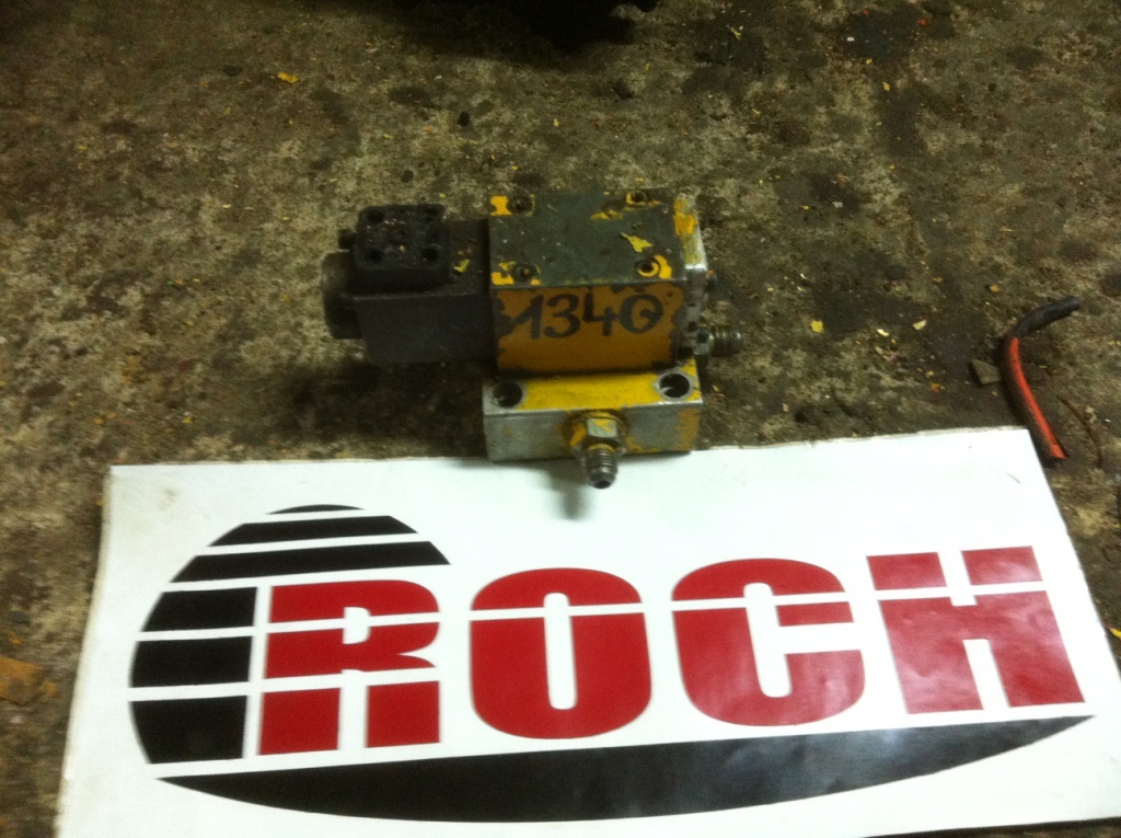 REXROTH 50-960 40706 7124-3 - 1 SEKCYJNY + STEROWNIK + CEWKA 12V - Válvula hidráulica de Máquina de construção: foto 1 REXROTH 50-960 40706 7124-3 - 1 SEKCYJNY + STEROWNIK + CEWKA 12V - Válvula hidráulica de Máquina de construção: foto 1