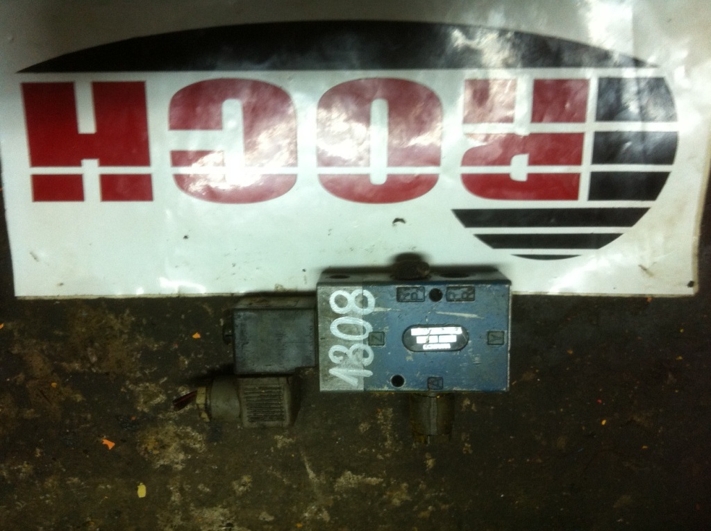 WABCO 02 4580 5722021210 - 1 SEKCYJNY - Válvula hidráulica de Máquina de construção: foto 1 WABCO 02 4580 5722021210 - 1 SEKCYJNY - Válvula hidráulica de Máquina de construção: foto 1