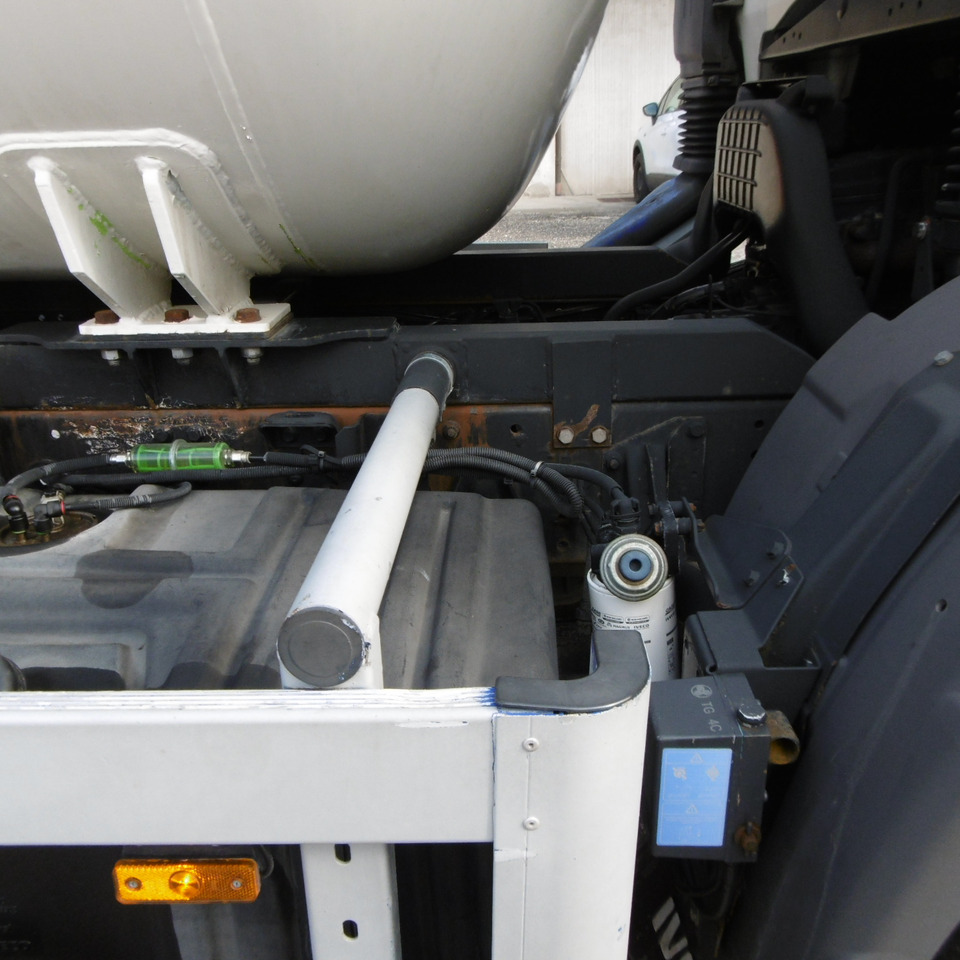 IVECO 130.24 LPG GAS Tank - Caminhão tanque: foto 5 IVECO 130.24 LPG GAS Tank - Caminhão tanque: foto 5
