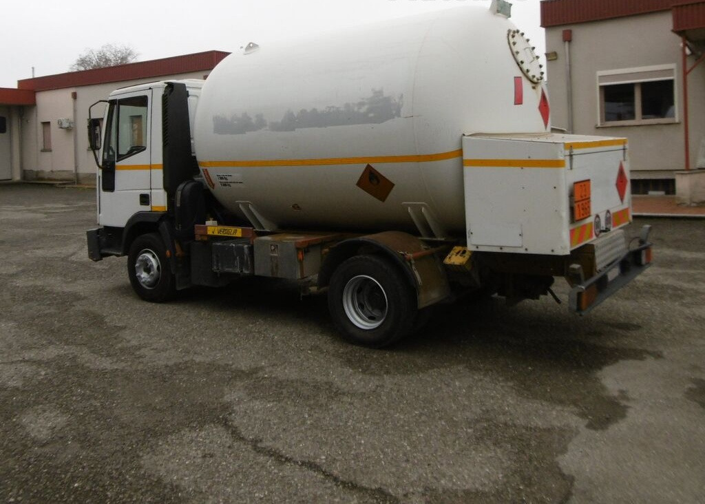 IVECO - Caminhão tanque: foto 3 IVECO - Caminhão tanque: foto 3