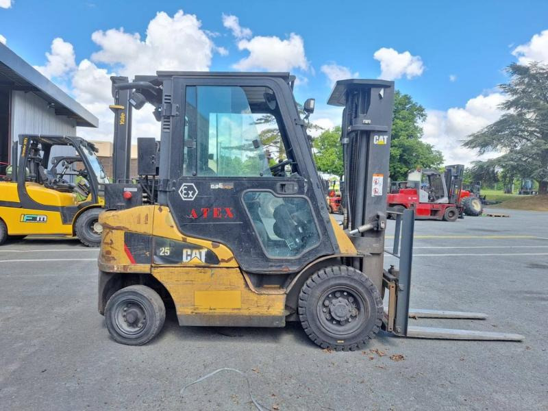 Caterpillar DP25NT - Empilhadeira a diesel: foto 3 Caterpillar DP25NT - Empilhadeira a diesel: foto 3