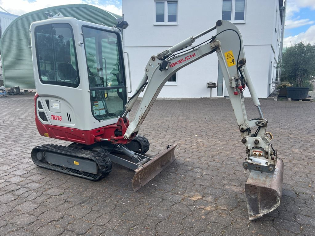 Takeuchi TB 216 V4 Bj 20, 1000 BH Powertilt HS01 3 Löffel - Mini escavadeira: foto 3 Takeuchi TB 216 V4 Bj 20, 1000 BH Powertilt HS01 3 Löffel - Mini escavadeira: foto 3