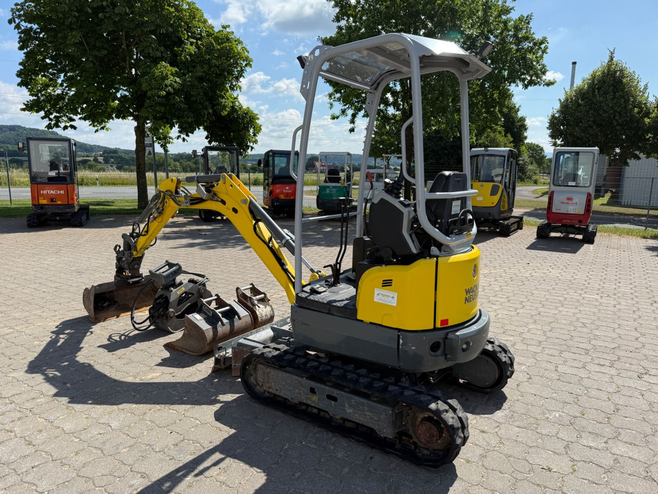 Wacker EZ 17, Bj 21, 820 BH, Tilt, hydr. SW, 3 Löffel - Mini escavadeira: foto 2 Wacker EZ 17, Bj 21, 820 BH, Tilt, hydr. SW, 3 Löffel - Mini escavadeira: foto 2