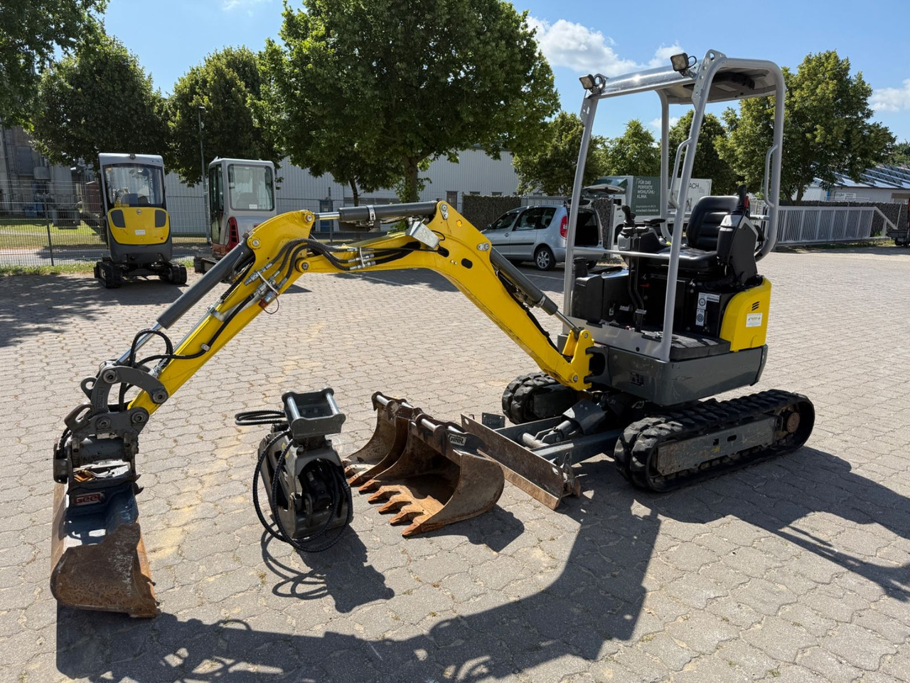 Wacker EZ 17, Bj 21, 820 BH, Tilt, hydr. SW, 3 Löffel - Mini escavadeira: foto 1 Wacker EZ 17, Bj 21, 820 BH, Tilt, hydr. SW, 3 Löffel - Mini escavadeira: foto 1