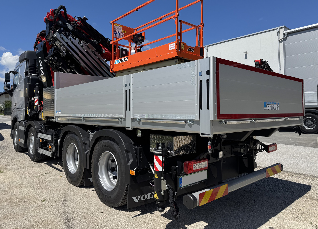 VOLVO Hiab Palfinger Fassi F1450-8 JIB-6 - Caminhão grua: foto 5 VOLVO Hiab Palfinger Fassi F1450-8 JIB-6 - Caminhão grua: foto 5