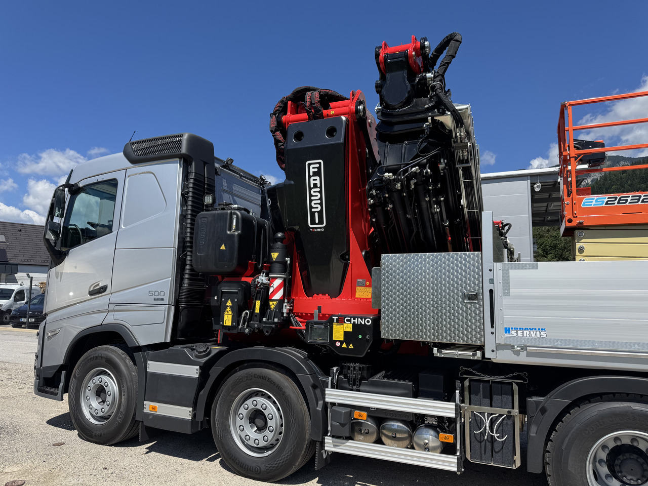 VOLVO Hiab Palfinger Fassi F1450-8 JIB-6 - Caminhão grua: foto 3 VOLVO Hiab Palfinger Fassi F1450-8 JIB-6 - Caminhão grua: foto 3